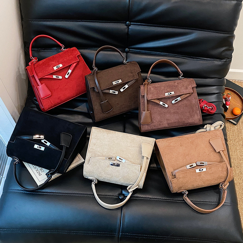 Otoño y invierno nicho bolsos de terciopelo de seda damas 2025 nuevo retro versátil bolsos de mochila de moda bolsos de mano Kelly image 1
