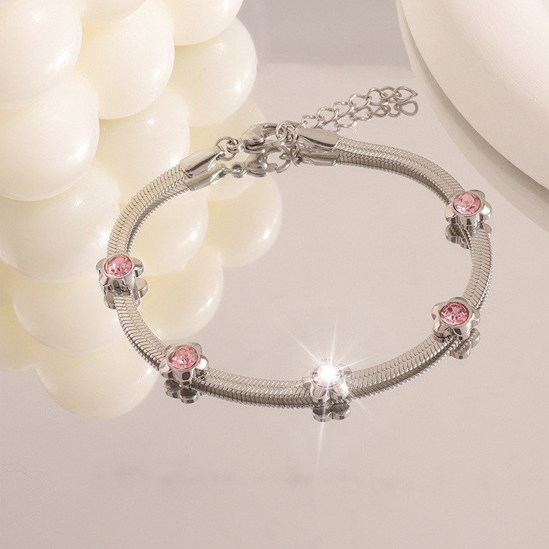 1 Piece Quantity PVD Coated Real Gold Plated Star Heart Shape Flower 304 Stainless Steel Simple Style Classic Style Waterproof Non Tarnish 304 Stainless Steel Bracelets