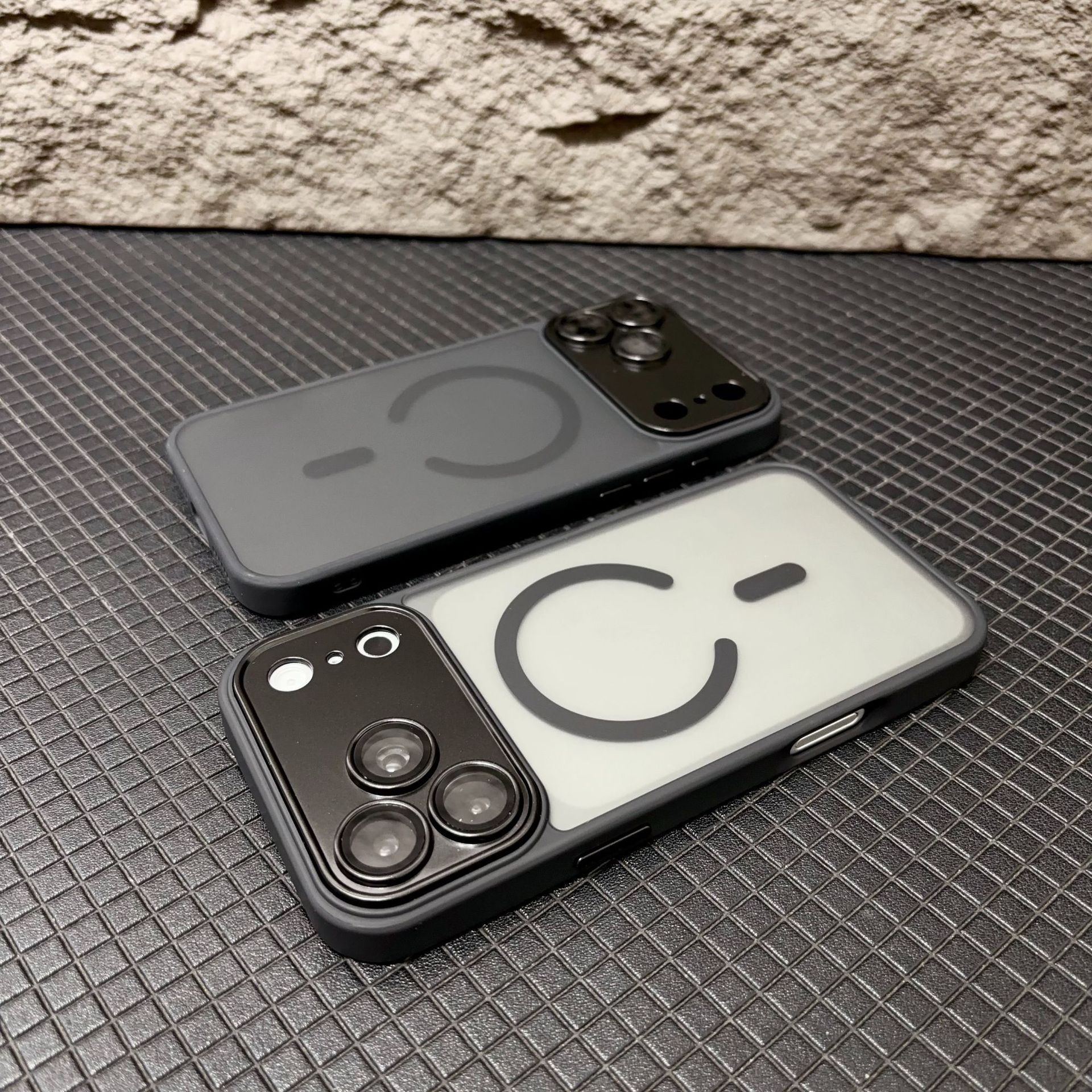 Funda Magnética para Celular para iPhone 17 / 18 Pro, PC, Mate, Anticaídas