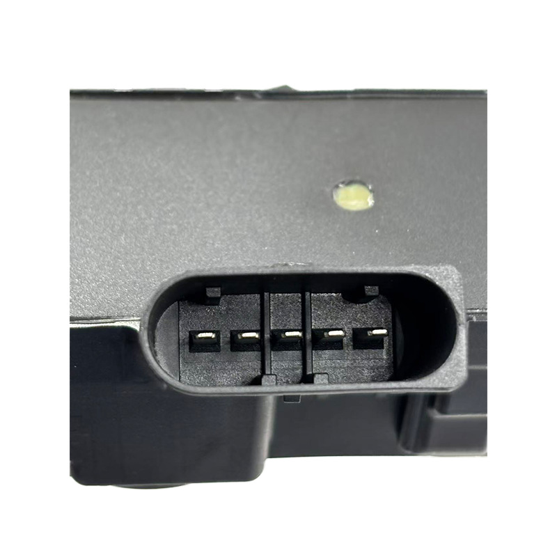 Suitable for Mercedes-Benz Ignition Coil A1779060206 A1779064202 A1779060300 Auto Parts
