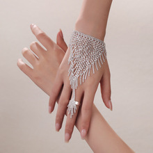 欧美水钻镶嵌手链戒指一体手背链 新娘结婚首饰表演饰品夸张手镯