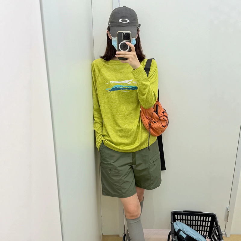 Lightweight Moisture-Wicking Quick-Drying Clothing for Women and Men, Autumn Breathable Sun Protection Long-Sleeved T-Shirt, Outdoor Hiking Badminton Clothing Lightweight Moisture-Wicking Quick-Drying Clothing for Women and Men, Autumn Breathable Sun Protection Long-Sleeved T-Shirt, Outdoor Hiking Badminton Clothing