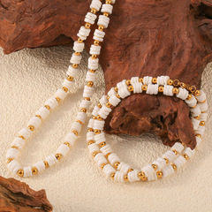 Hepburn-style elegant temperament, gentle and luxurious shell handmade bead titanium steel gold-plated casual jewelry set