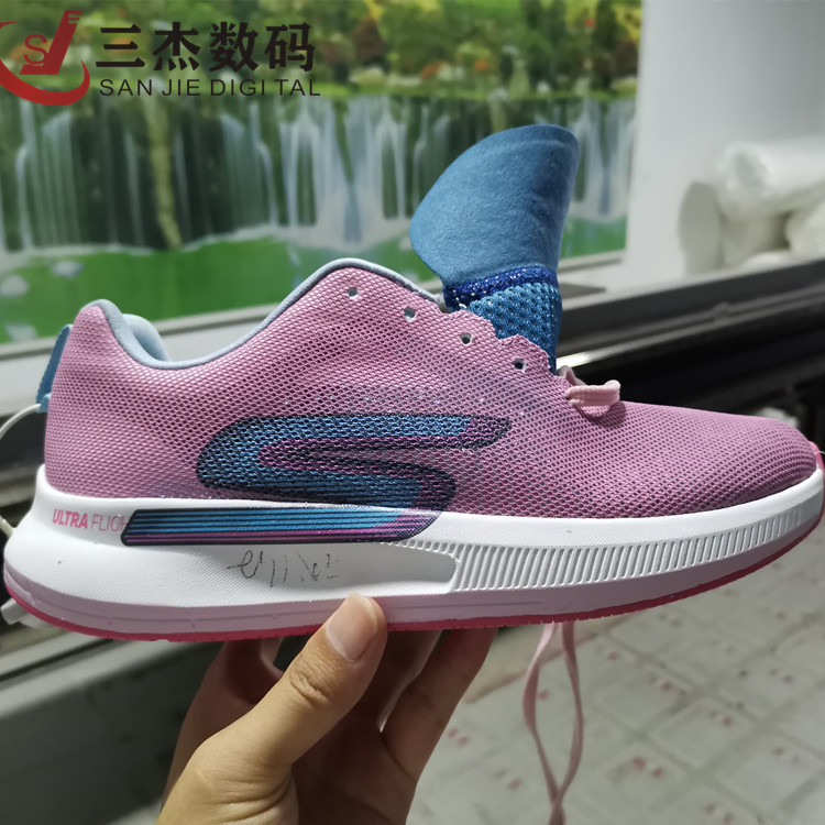 666060e0156ce24b4a556bd957e669