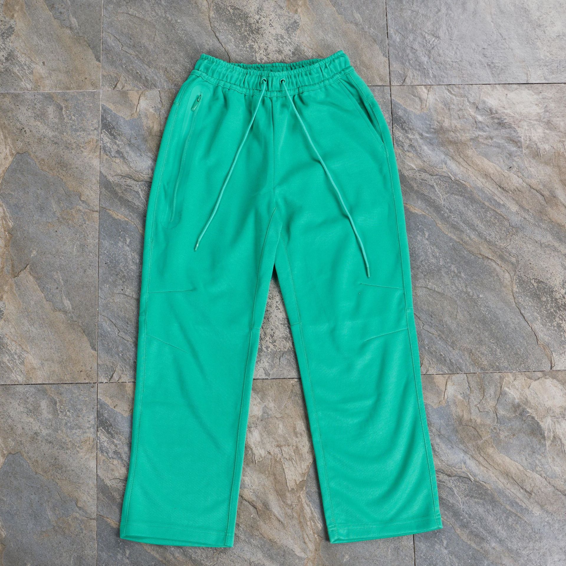 24 años de primavera y otoño para hombres nuevos pantalones de impresión rectos sueltos pantalones casuales de moda pantalones deportivos grandes pantalones de empalme