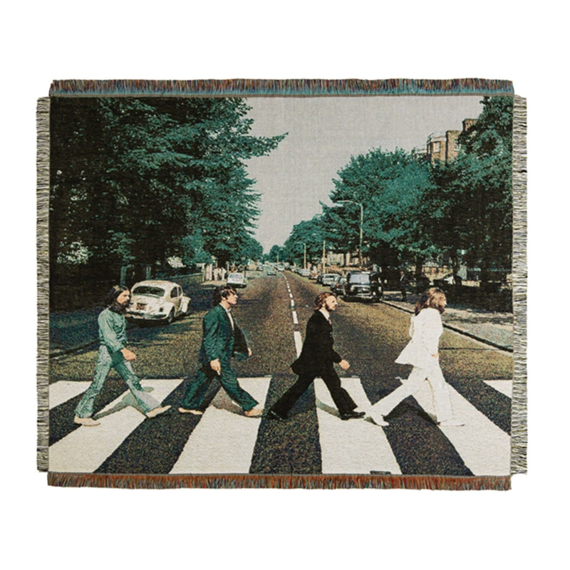 Картина глиф Beatle Crossing the Road