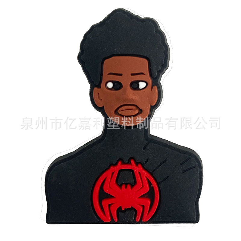 Superhéroe Spider-Man serie Anime agujero zapatos accesorios de jardín zapato flor accesorios de DIY Flor de zapato extraíble