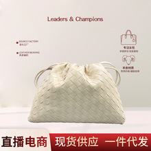 �ֹ���Ƥ�����������������e�ٴ���K��Ƥб���Ůʿ���چμ��