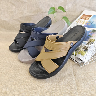 Vietnamese Style Warm-Tug Men's Summer Outwear Dual-Use Beach Shoes for Drivers Non-slip Comfortable Breathable Summer Sandals for Driving
