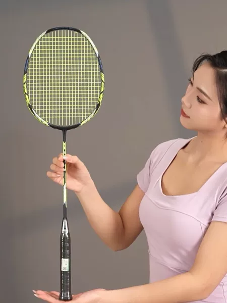 Badminton Racket Full Carbon 4U Lightweight Outdoor Adult-Specific Single Racket Amateur-Specific Couple Training Badminton Racket