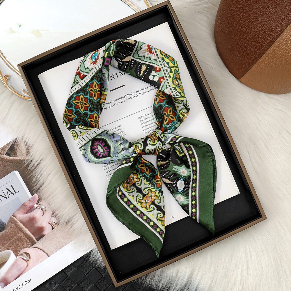 Bufanda de seda de mujer de estilo étnico 70 Bufanda de seda de imitación Bufanda de seda de protección solar cómoda y ligera Cinturón para el cabello Bufanda en la cabeza Chal multifunción