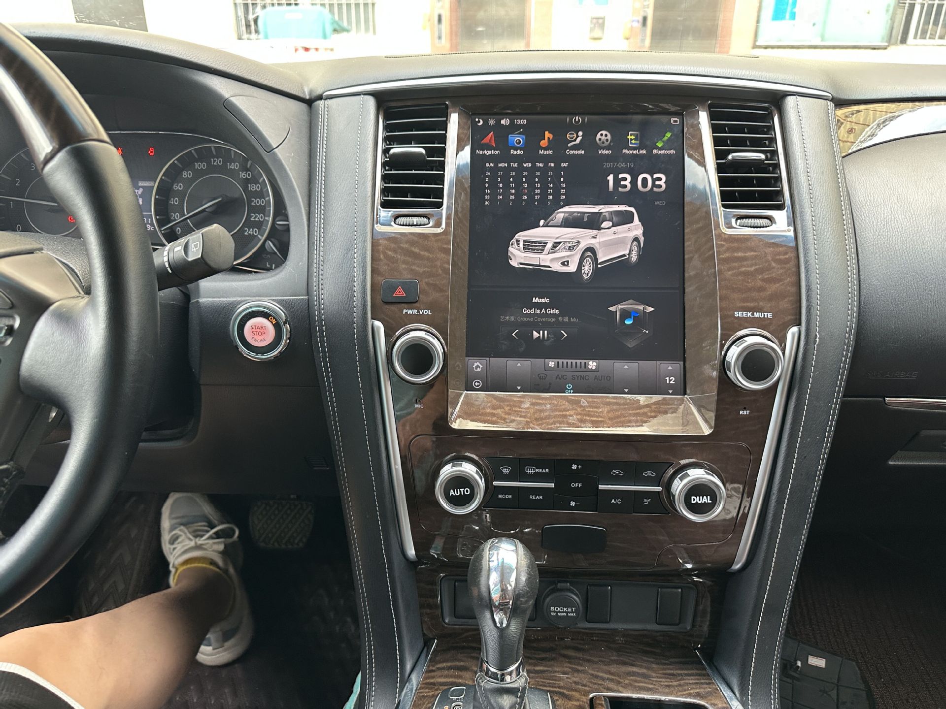 Infiniti QX80 2013- 12.1 inch Car Smart Navigation GPS Screen
