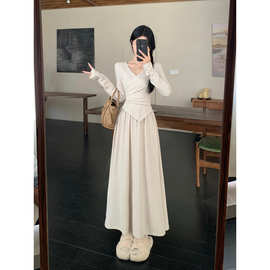 设计感 假两件V领气质 单穿 搭大衣 显瘦百搭连衣裙
