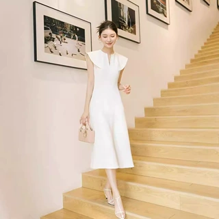 H24119新款法式名媛女神范高端气质高级感收腰显瘦白色飞飞袖连衣