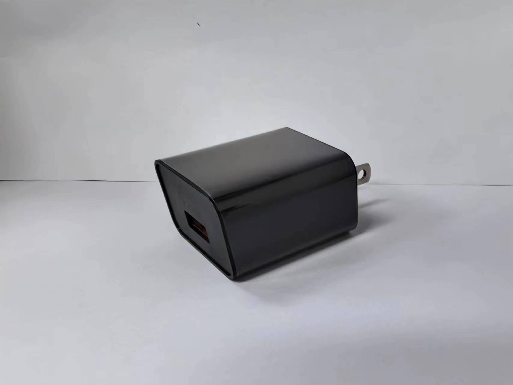 20W estándar americano negro