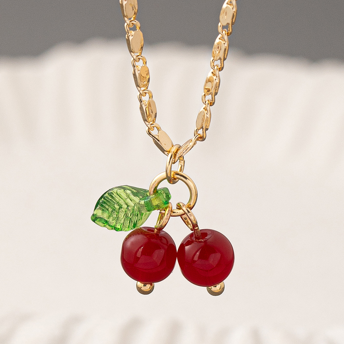 Collier ras-de-cou élégant en perles baroques, pendentif en perles d'eau douce de qualité supérieure, design ajustable raffiné, bijou fin plaqué argent et or pour femme, Qingdao Daiwei_voghion.com