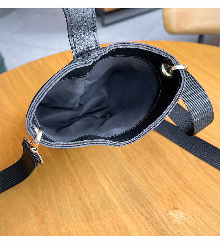 Damentaschen 2024 neuer Stil Kontrastfarbe Blumenschnalle vertikale Pommes-Frites-Tasche lässig einfache kleine quadratische Tasche Handytasche trendy_voghion.com