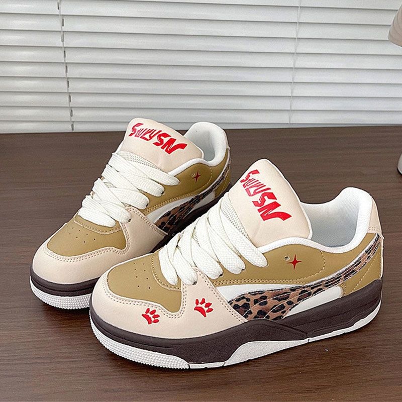 Zapatos de pan de fondo grueso de nicho original zapatos deportivos de mujer zapatos casuales de estudiantes zapatos blancos 2026 nuevos zapatos de skate