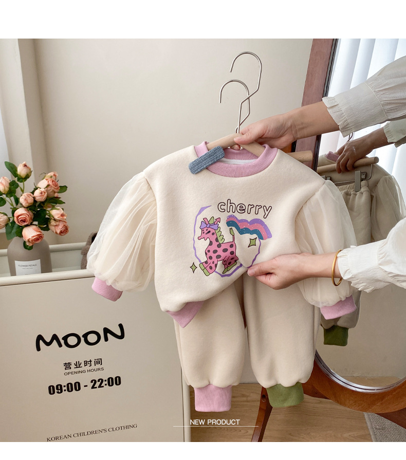 Pull épais et à la mode pour enfants, ensemble deux pièces en velours pour filles, nouvelle collection automne/hiver 2023_voghion.com