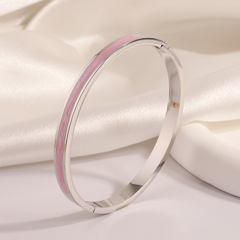 Pulsera de acero inoxidable para mujer, estilo de alta gama, combina con bolsos, diseño único y sencillo con efecto de goteo de aceite, retención de color duradera, pulsera de Kajia.