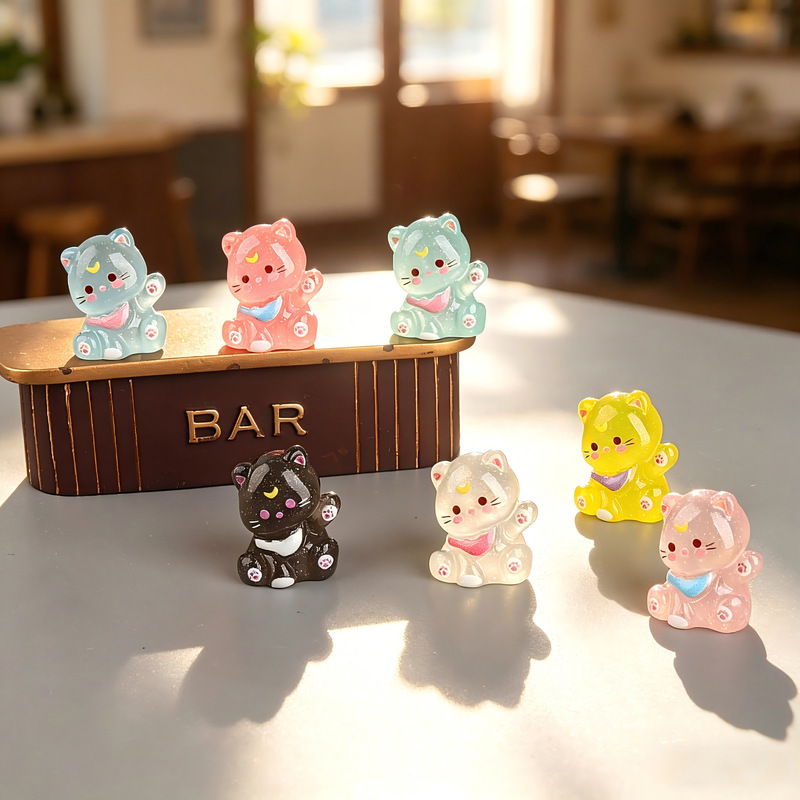 Glow-In-The-Dark Ice-Clear Glitter Moon Cat Cute Figurines DIY Resin Accessories Car Desktop Ornaments Keychain Pendants