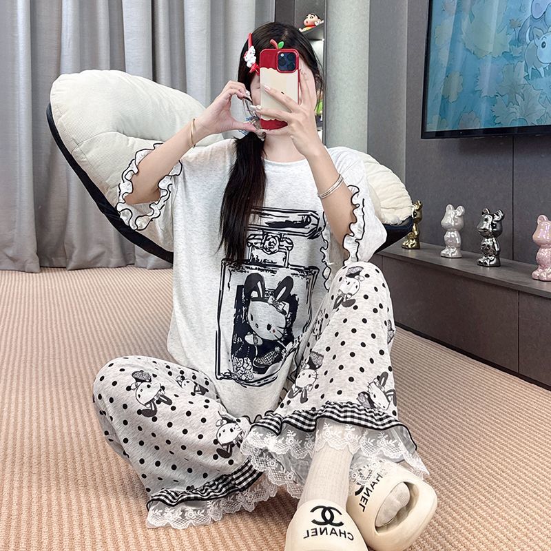 2025 新しい夏のモーダルパジャマ女性の半袖ズボンスーツ漫画ルーズ夏は家の服の外で着用できます|undefined