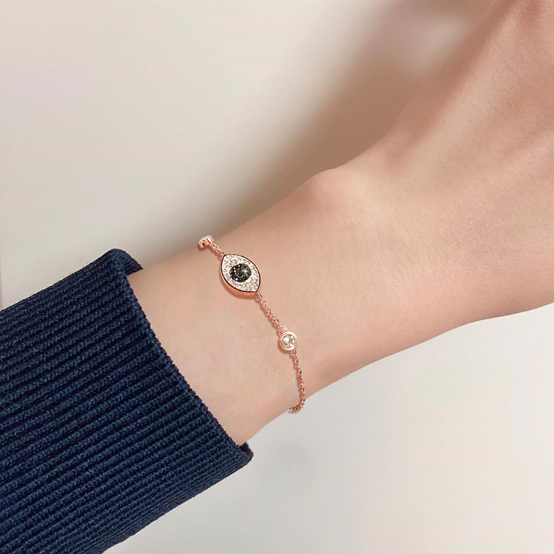 Lucky Evil Eye Red String Bracelet Protection Minimalist Style_voghion.com
