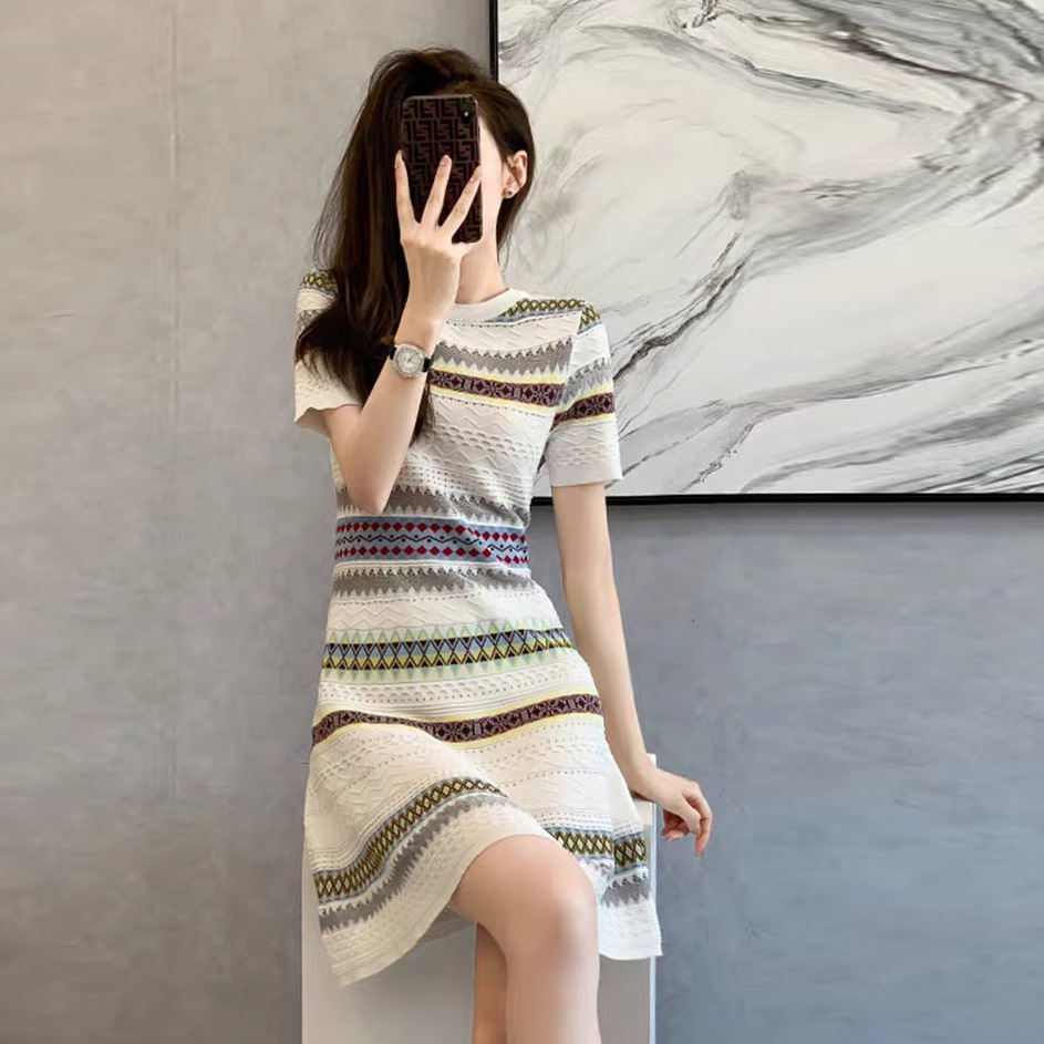 Váy dệt kim ngắn tay phong cách nữ thần sang trọng — màu xanh chi tiết 1