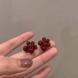 独特烟花红色珠子新年过年耳环秋冬轻奢感2024新款耳钉女