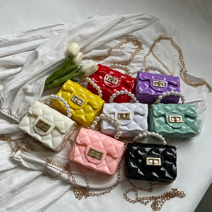 Handheld small small bag, shoulder bag, 2023 collection, chain bag