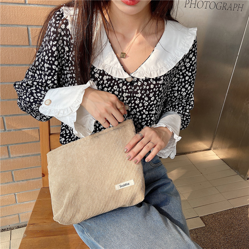 13161 corduroy make-up bag female ins WindNet red high-capacity lipstick make-up change mobile phone carry on bag