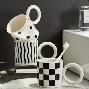 Nordic style creative checkerboard vintage mug household plastic brush Cup new children's wash cup wholesale