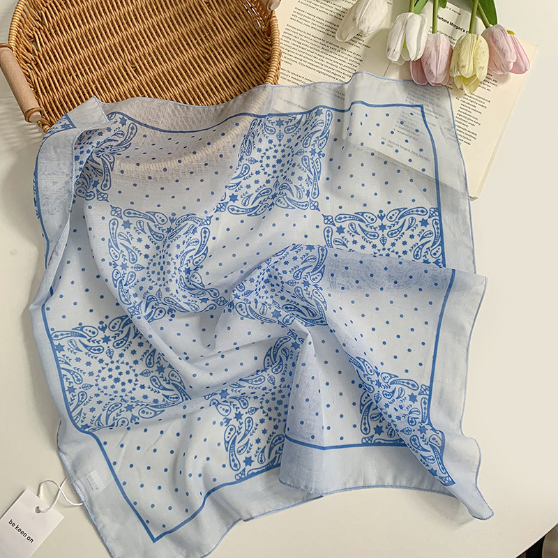 Pañuelo floral, estilo pastoral femenino de verano, nuevo estilo, bufanda fresca, bufanda de seda, bufanda cuadrada pequeña, bufanda de cuello de sentido avanzado