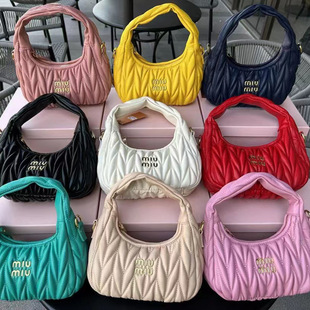 2024�¿�MIU���n���r��Ҹ�°��ް�������Ӱ�녶������б��Ů��