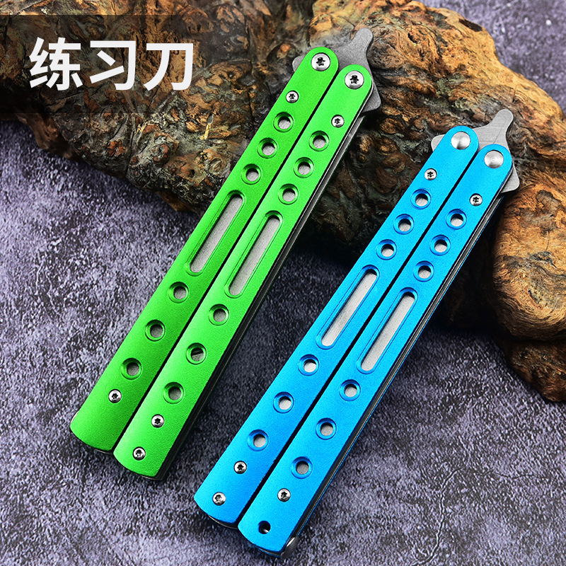 新款蝴蝶刀不锈钢多功能折叠训练刀未开刃新手练习刀具厂家直销