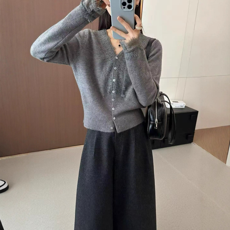 法式蕾丝毛衣女秋冬2025新款时尚气质设计感长袖针织衫打底衫上衣|undefined