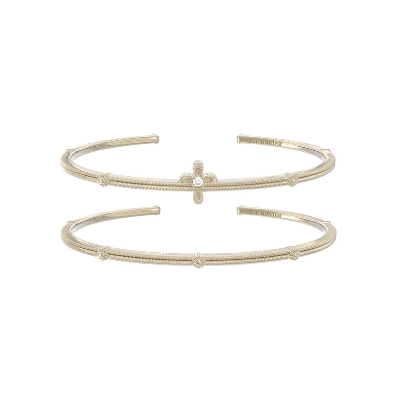 Three Horizontal Lines of the Same Style Jewelry "Lace Shimmer" Titanium Gold Cross Bracelet, Simple French Retro Jewelry, Light Luxury