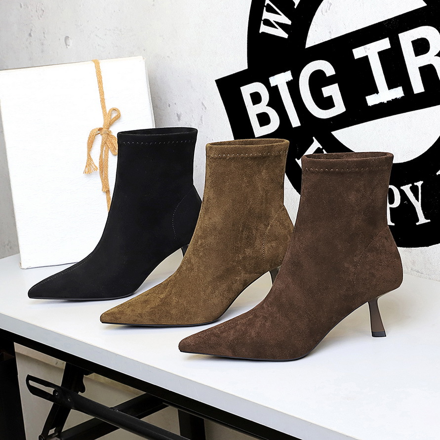 Klassische Retro Wildleder Stiefel Mit Absatz Für Damen_voghion.com
