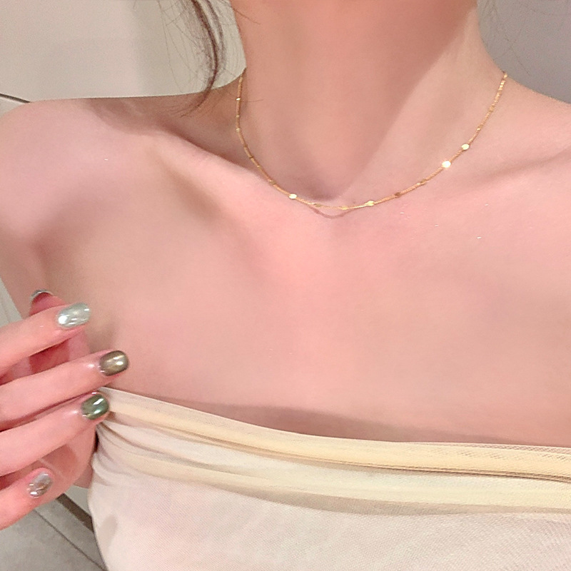 Collar colgante redondo de piedra natural de color diamante de acero de titanio Nueva cadena de clavícula retro china, lujo ligero, collar de alta gama