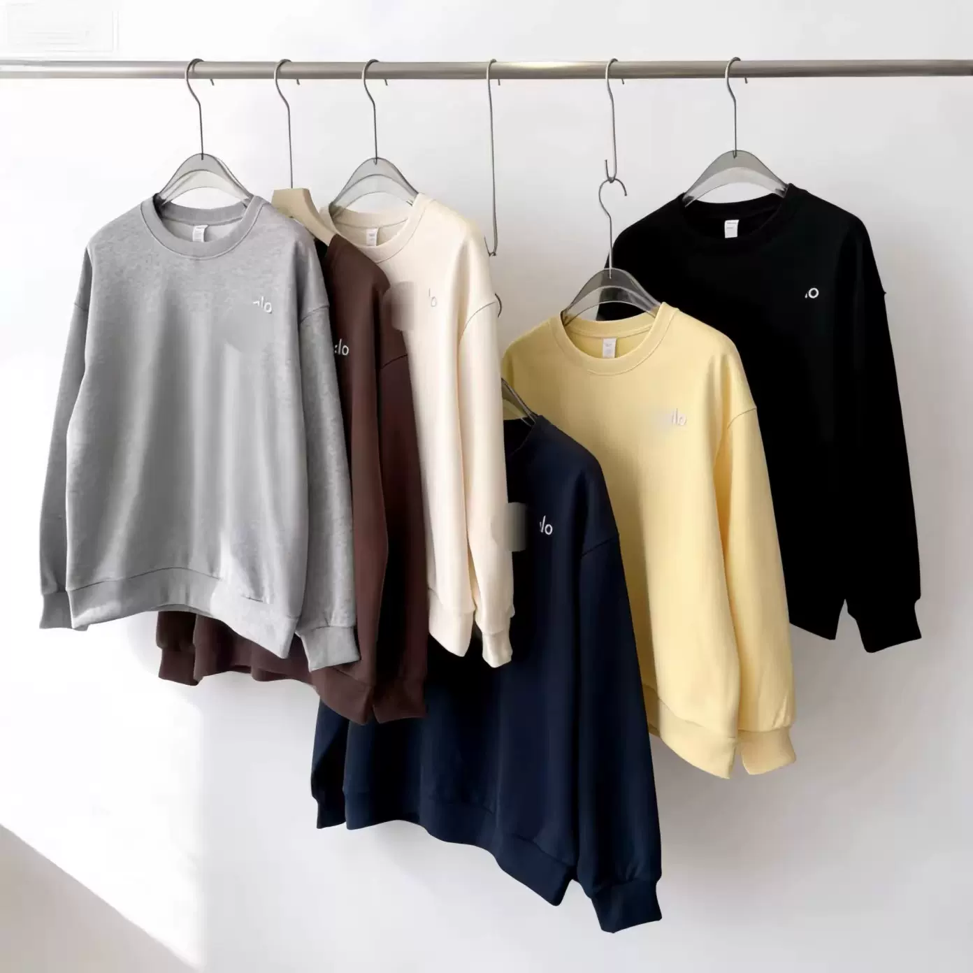 a.lo2026春季字母LOGO纯棉圆领长袖宽松情侣卫衣简约款百搭yog