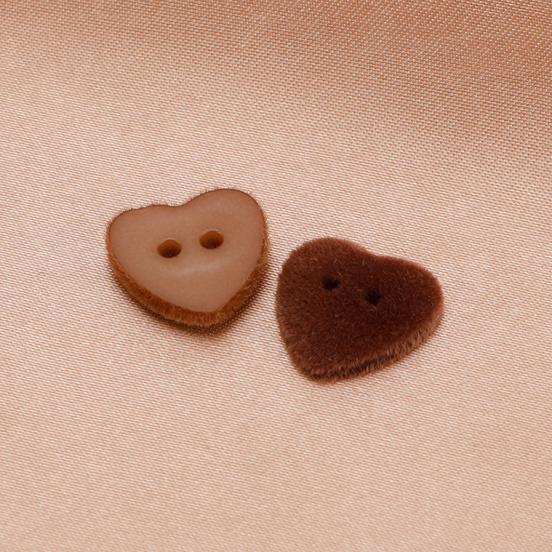 植绒爱心珠扣两眼纽扣衬衫大衣毛呢羊绒衫毛衣开衫扣百搭手缝扣