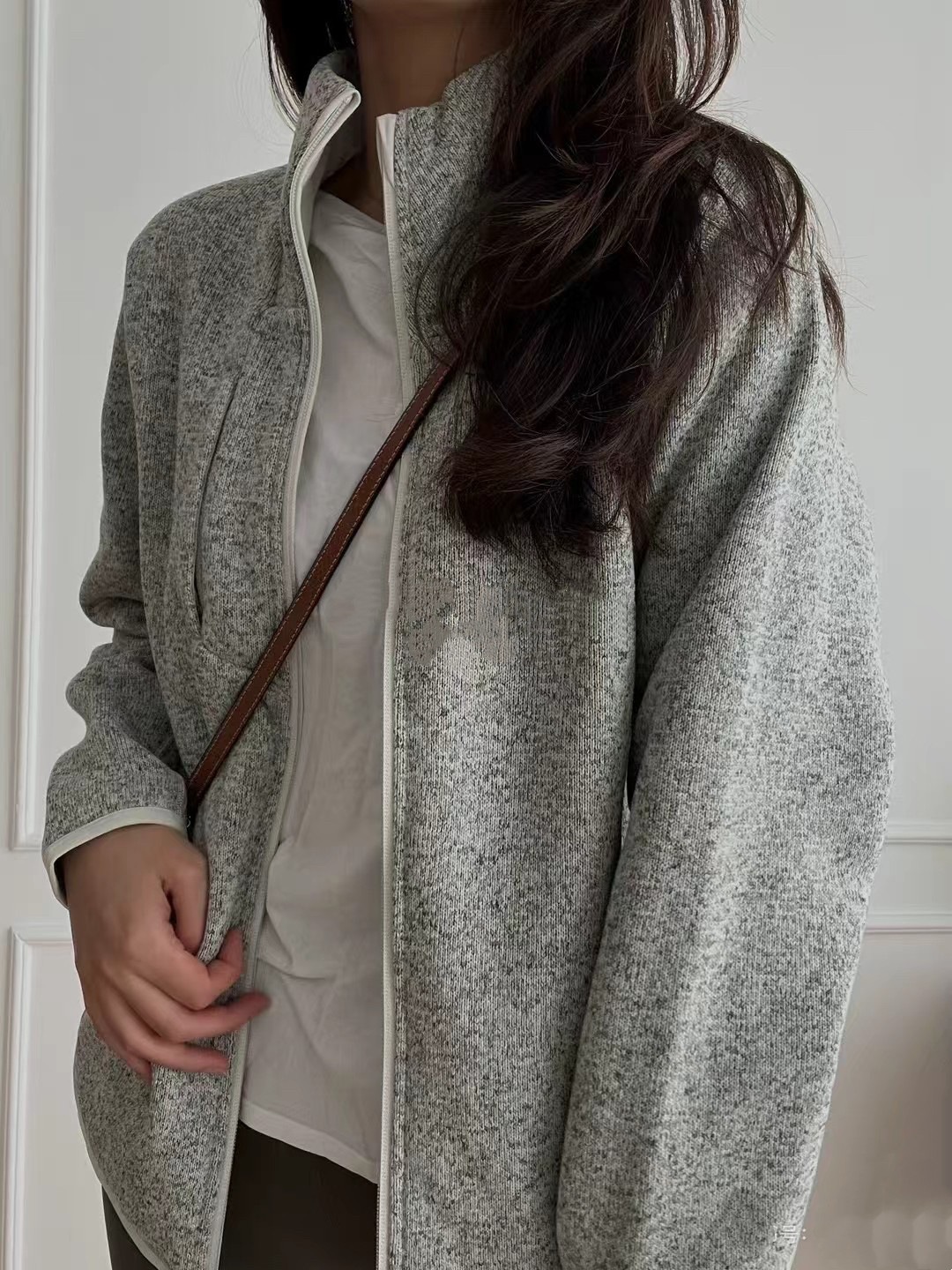 Lulu-style spring, autumn, and winter fleece-lined knitted outdoor jacket, solid color casual top for couples