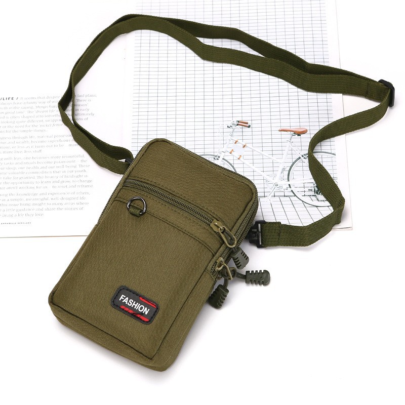 밀리터리 그린 모델 B