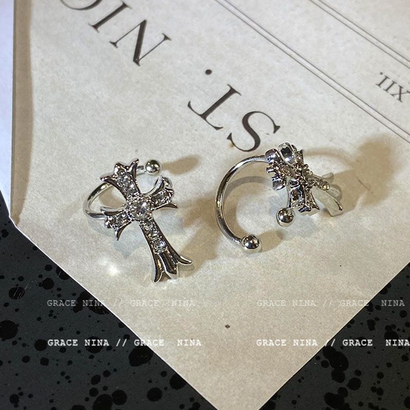 Dulce estilo fresco exquisito ZIRCON clip de oreja cruzada hembra clip de hueso de oreja sin oreja Luz de lujo diseño de nicho pendientes de alta calidad