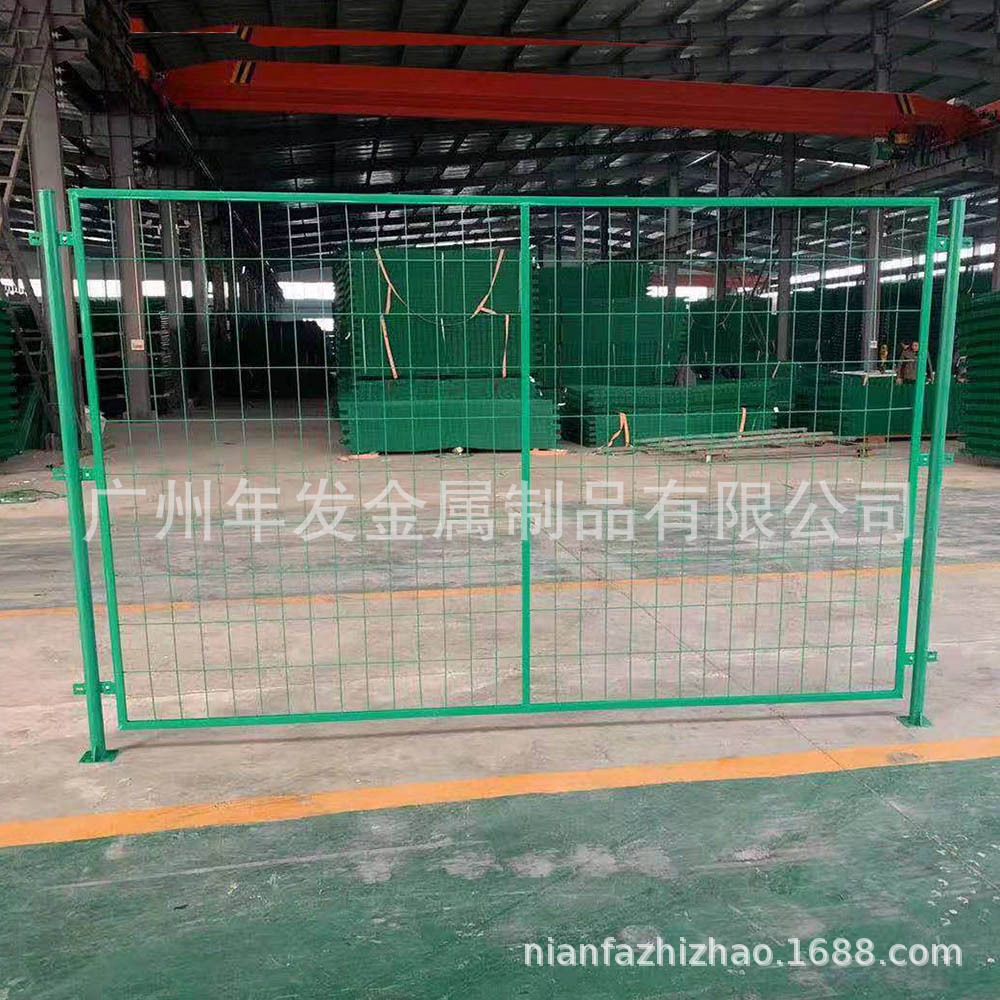 现货钢丝防护网 浸塑框架护栏网 双边丝护栏隔离防护网高速护栏网