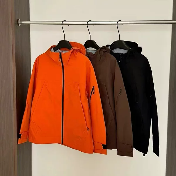 2025 Xiaoshujia with outdoor windproof waterproof spring and autumn windbreaker for men and women neutral iron standard single chong wholesale generation