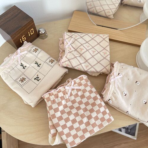 Ka Meow Lazy ~ French Summer Thin Beige Sweet Girl Pure Desire Cute Pure Cotton Crotch Triangle Panties Elastic