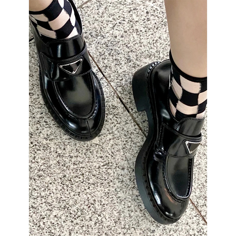 P家金属三角徽标厚底中跟增高乐福鞋女百搭小皮鞋真皮休闲单鞋|undefined