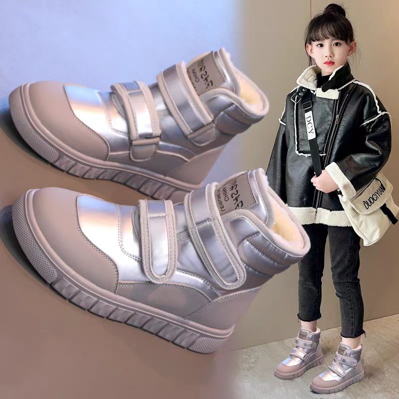 Botas de nieve para niñas 2025 invierno nuevo tipo de botas de algodón impermeables para niños mayores botas cortas de lana para calentar la tendencia de zapatos de algodón grandes