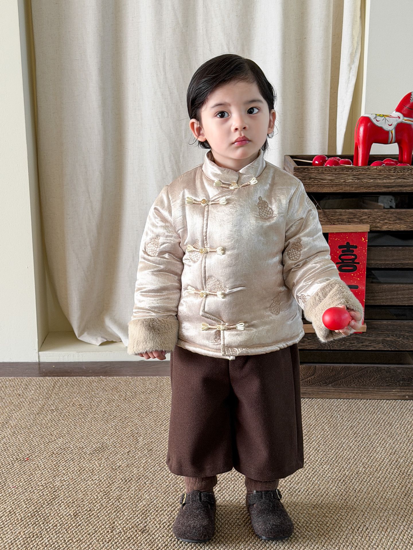 Ropa infantil de azúcar de pera ropa de algodón de niño ropa de invierno engrosada nueva chaqueta de algodón de estilo chino ropa de bebé ropa de Año Nuevo